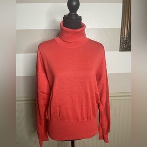 Laurèl Coral Wool Turtleneck - Made in
Italy, Size 40 (US 4/S)